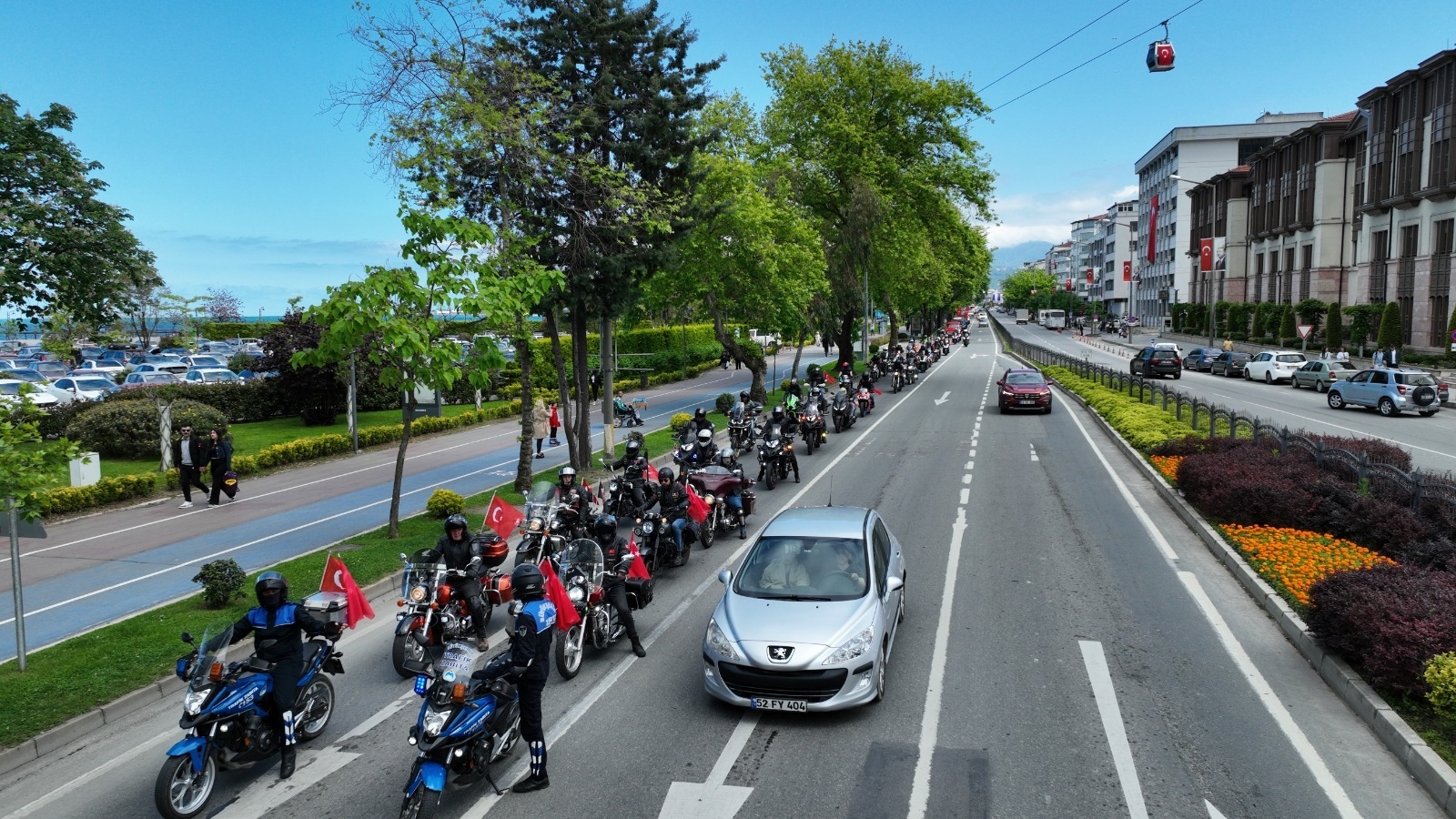 ORDU CADDELERİ 4 KUŞAK ARAÇLA RENKLENDİ